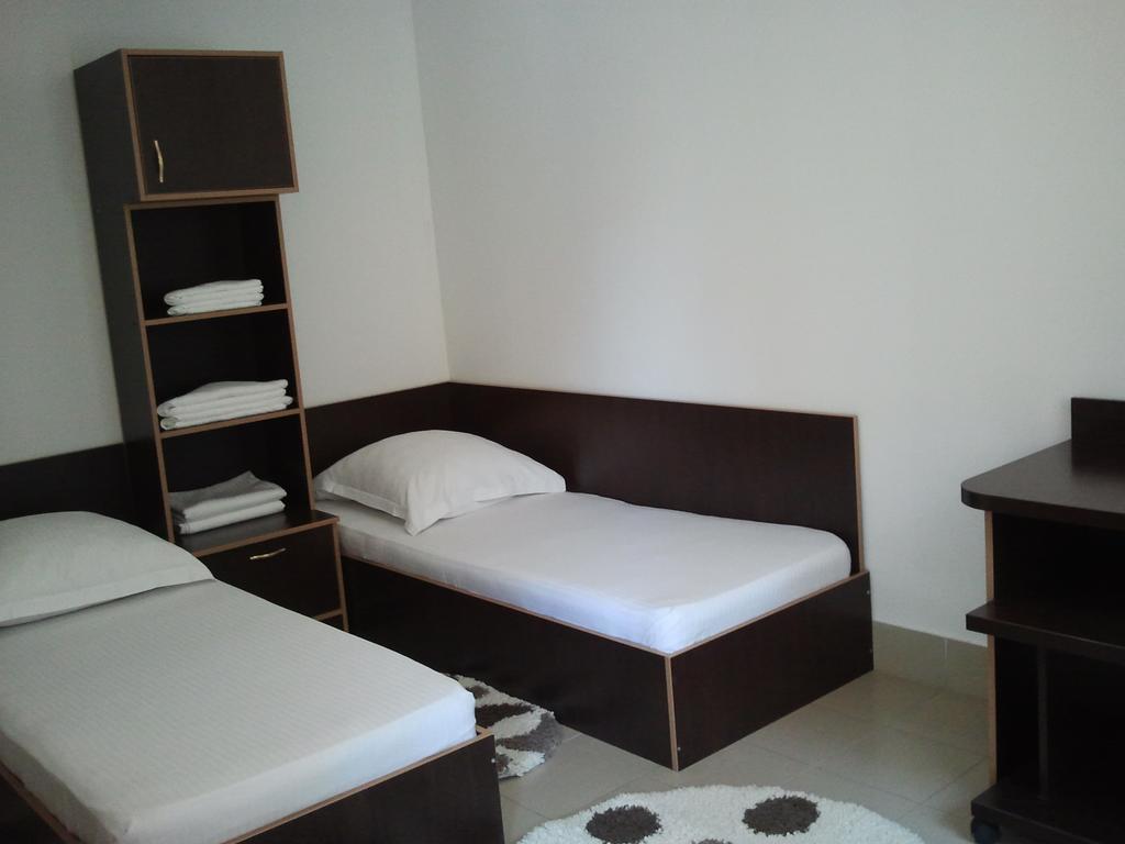 Jr Motel Otopeni Phòng bức ảnh